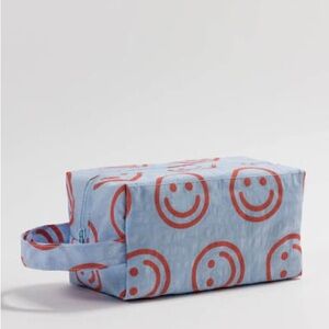 Baggu Dopp Kit in Sky Happy